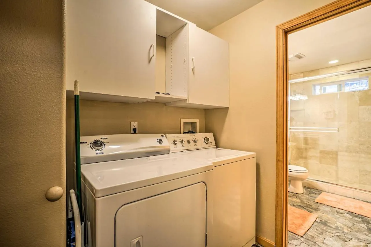 South Lake Tahoe Vacation Rental With Indoor Pool 0*, South Lake Tahoe ABD